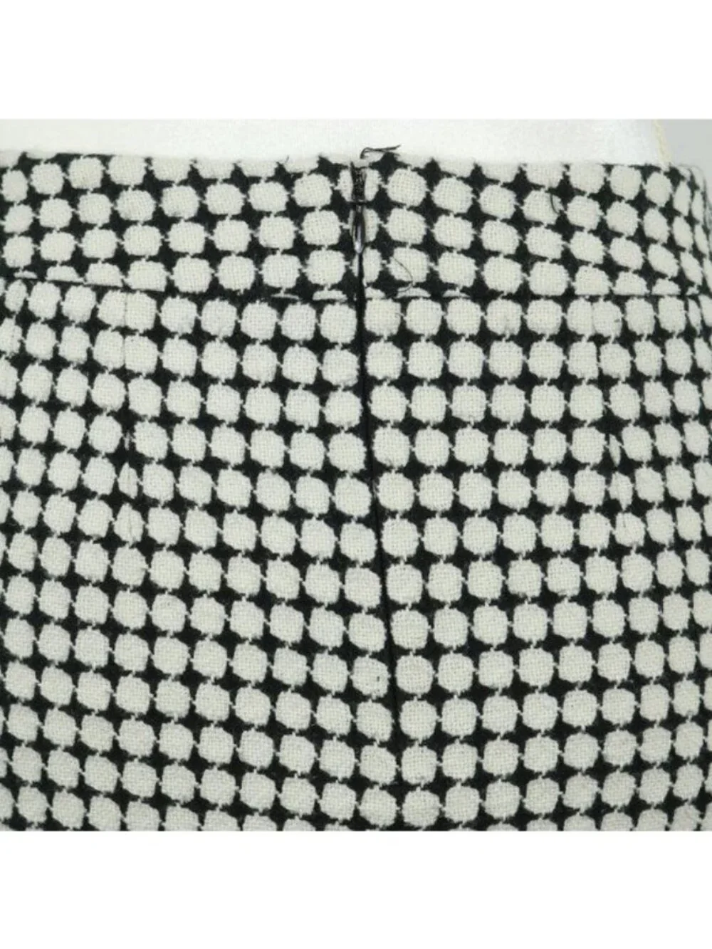 Ann Taylor LOFT Women's Size 2 Petite Black & White Polka Dot Mini Pencil Skirt